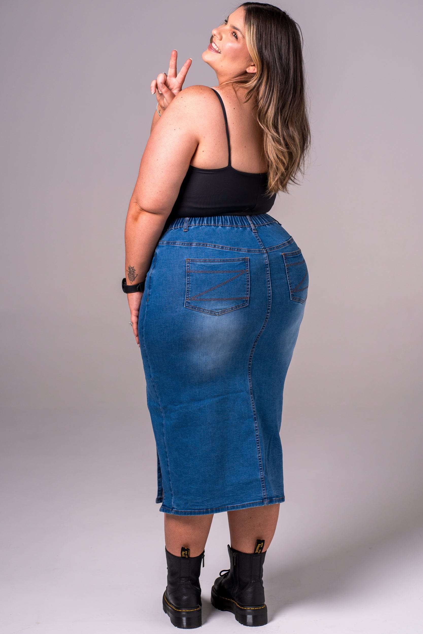 Classic Denim Skirt - Midi SKIRT